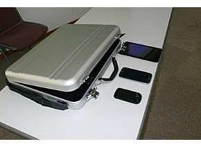 アタッシェケース型ICTボックス