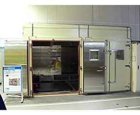 複合環境振動試験機
