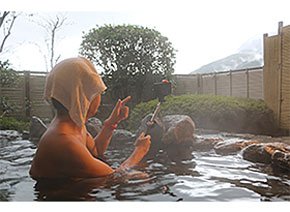 図17 温泉から会議に参加