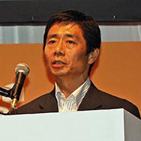 KDDI商品・CS統括本部サービス企画本部長 中桐功一朗氏