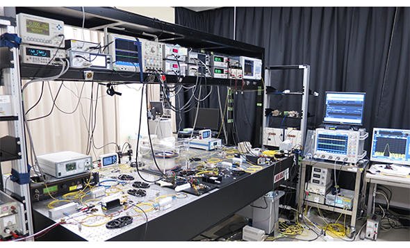 量子ニューラルネットワークの実験系