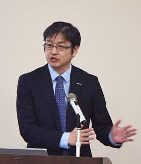 岡部一志氏