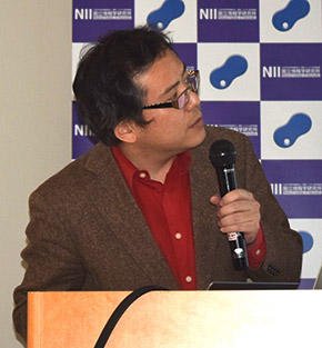 小出哲彰氏