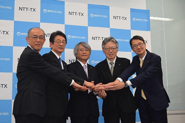 左から：端山 聡氏、鈴木茂房氏、串間和彦社長、石橋 聡氏、高間 徹氏