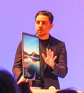 パノス・パネイ氏