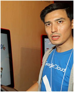 Jamboardのデモを披露してくれたGoogle Cloudカスタマーエンジニア サミール・ハムディ氏