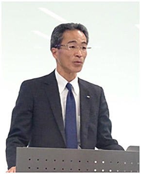 鶴田規久氏