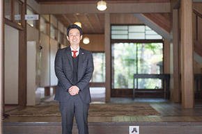 西村耕世氏