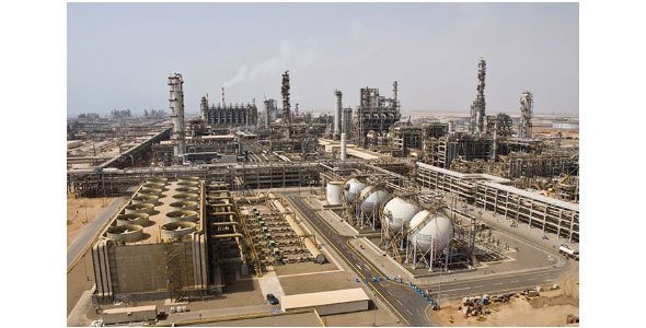 サウジアラムコ社（サウジアラビア）の原油処理プラント