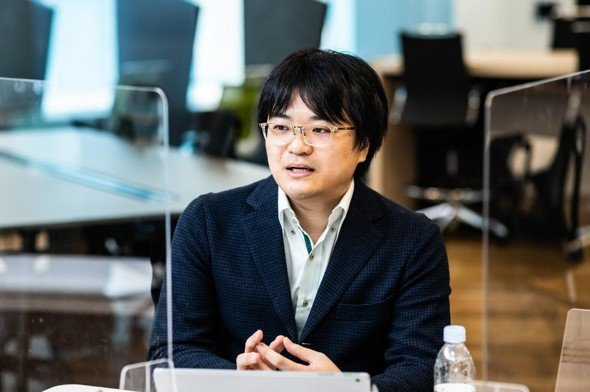 川端祐人氏