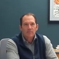 ドリュー・クラーク氏